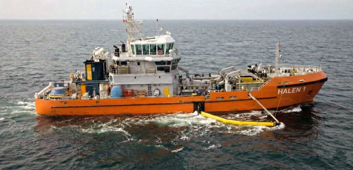 Built-in Oil Skimmer – Mono Hull 3 Vessel Mounted In Built Oil Skimmer 3