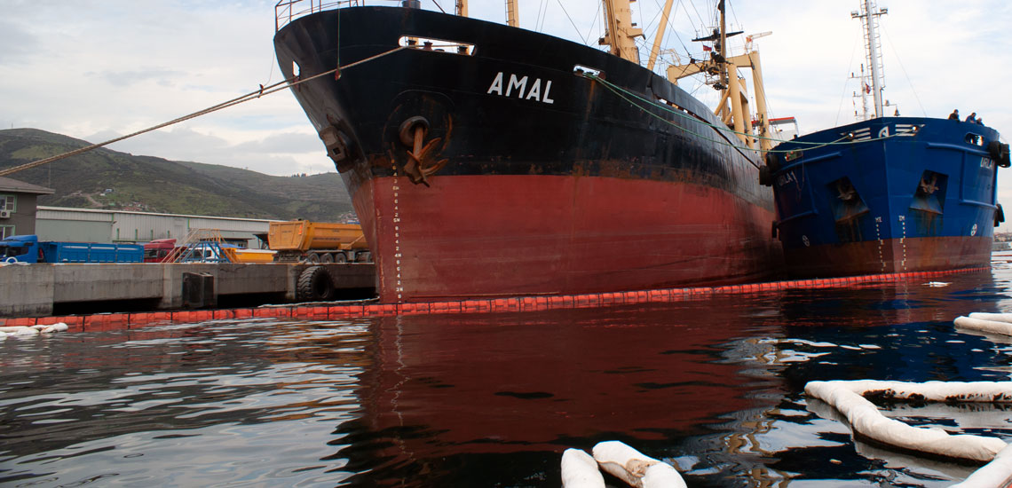 Oil Fence Boom Oil Spill Response (1) Oil Fence Boom Oil Spill Response (1)