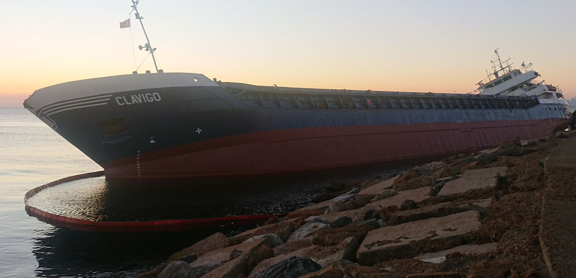 Oil Fence Boom Oil Spill Response (16) Oil Fence Boom Oil Spill Response (16)