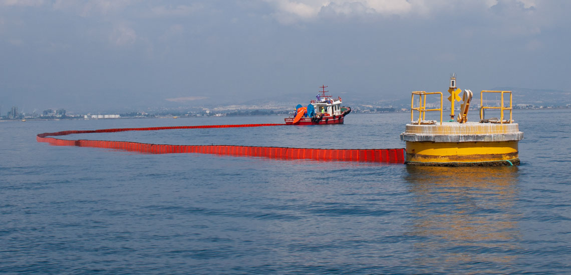 Oil Fence Boom Oil Spill Response (18) Oil Fence Boom Oil Spill Response (18)