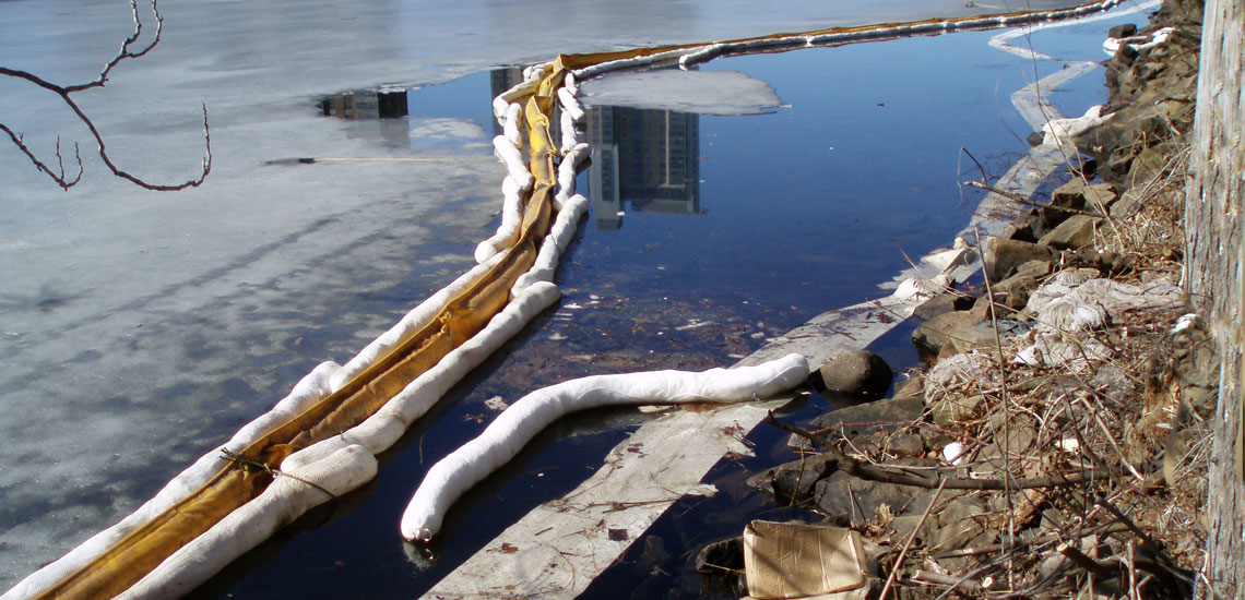 River Oil Boom (3) River Oil Boom (3)