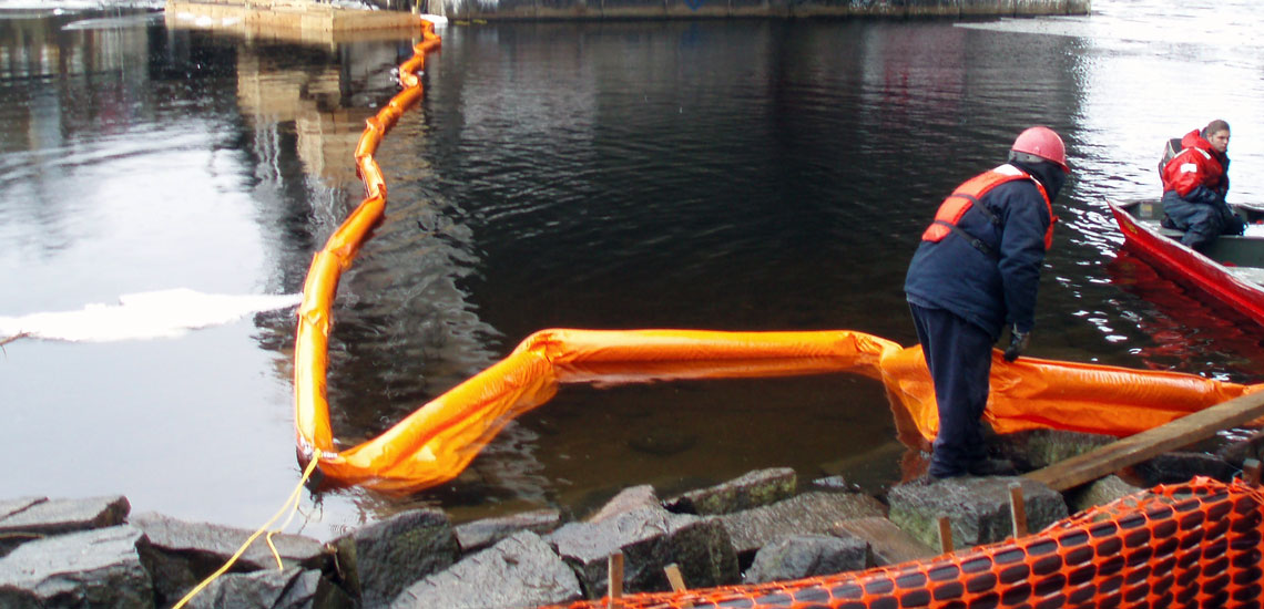 River Oil Boom (7) River Oil Boom (7)