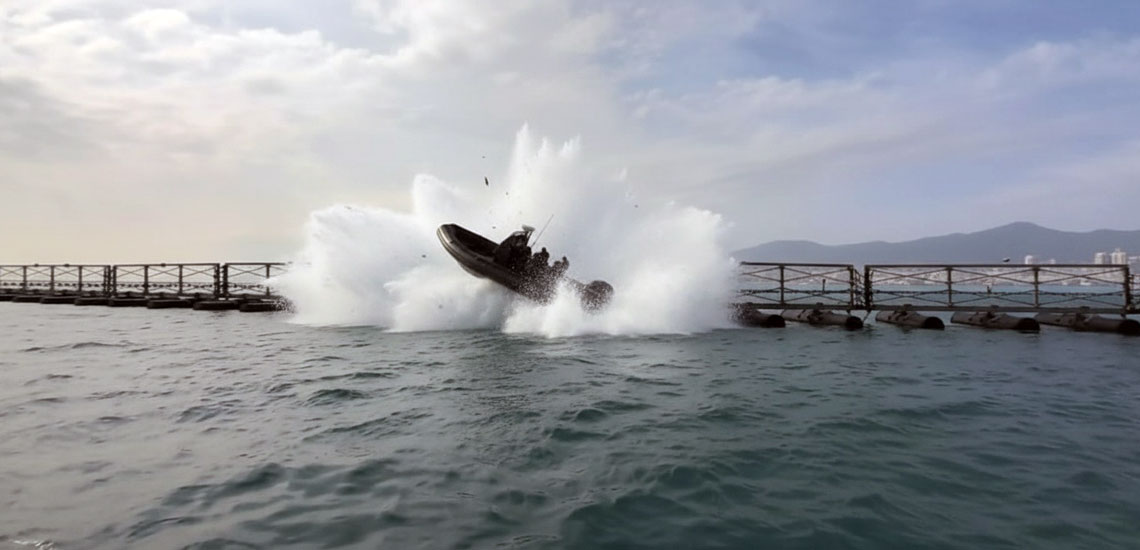 Kizuizi cha Usalama Kinachoelea 4 Floating Security Barrier 2