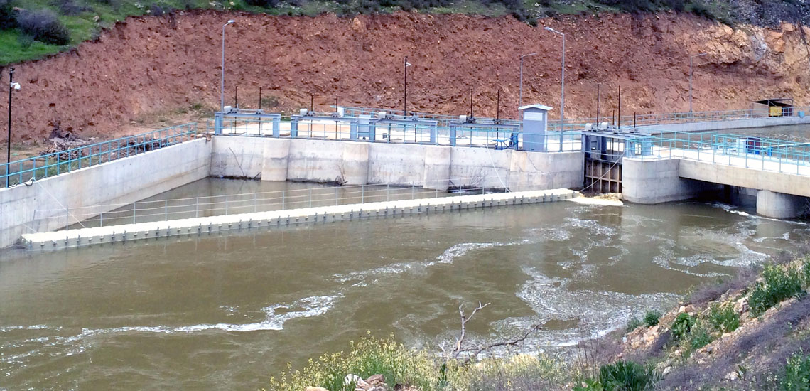 Dam Floating Trash Barrier (4) Dam Floating Trash Barrier (4)