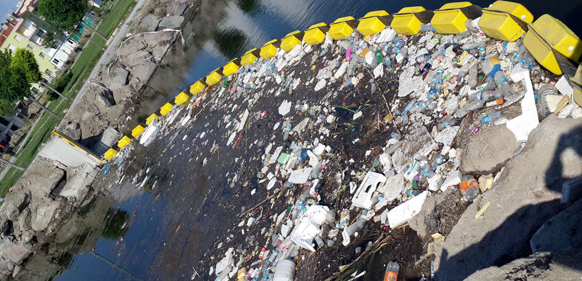 River Trash Barrier Debris Boom (1) River Trash Barrier Debris Boom (1)