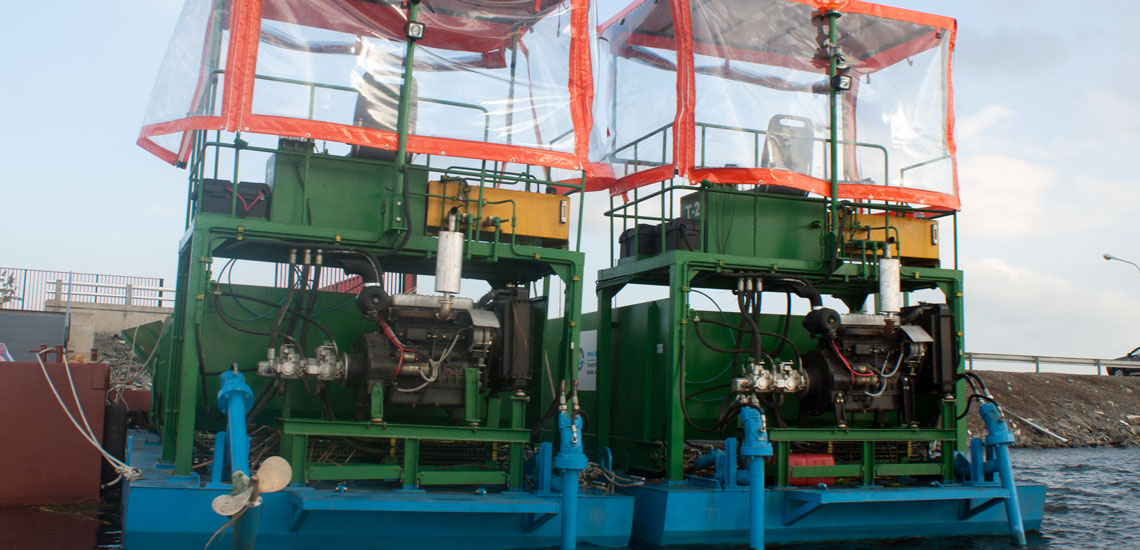 Aquatic Weed Transport Barge (2)