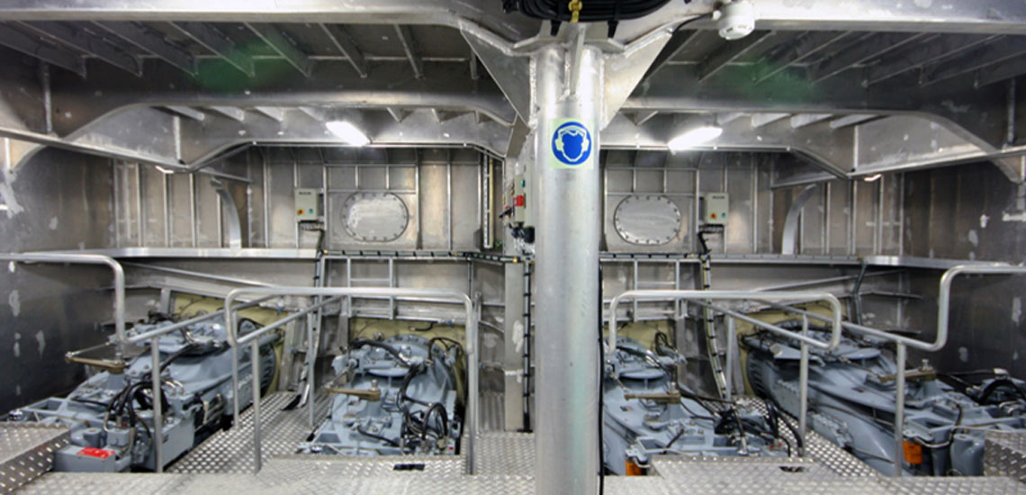 Fast Crew Boat (43)