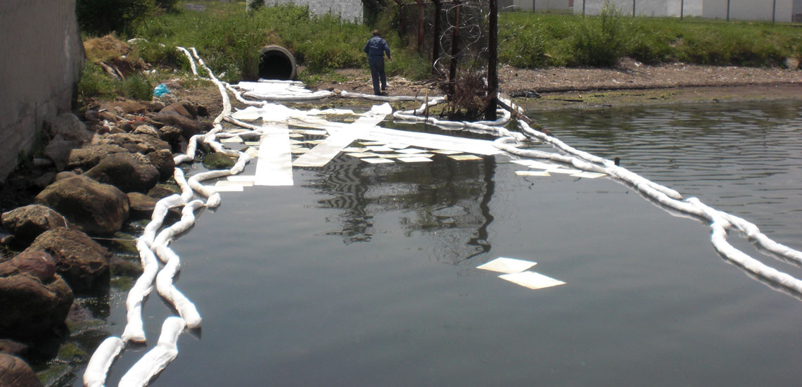 Discharge Channel Oil Spill (2)