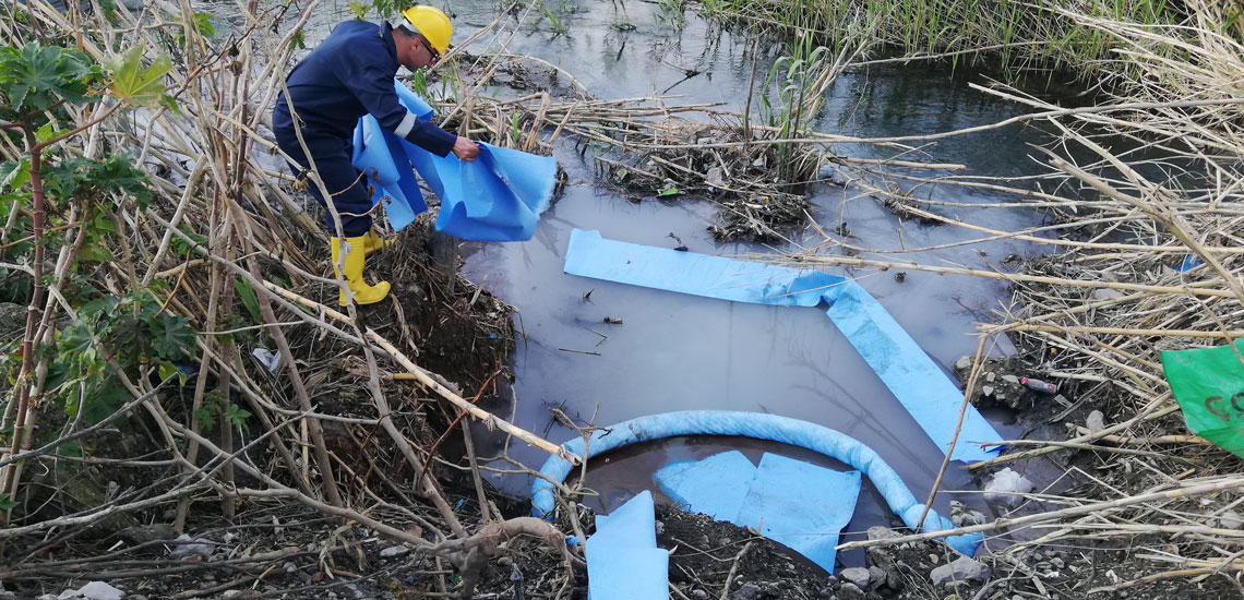 Nato Pol Facility Oil Spill Response Operation