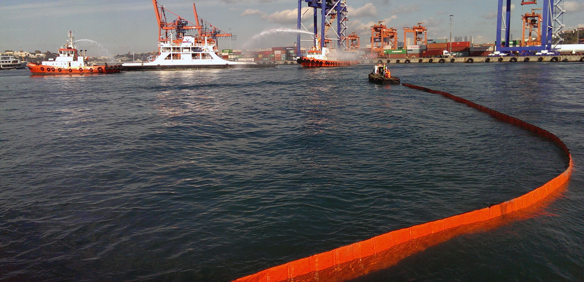 oil fence boom italy