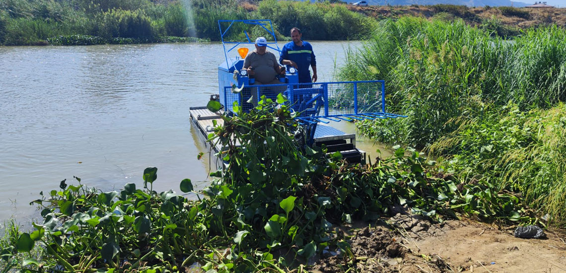 River Amphibious Machine